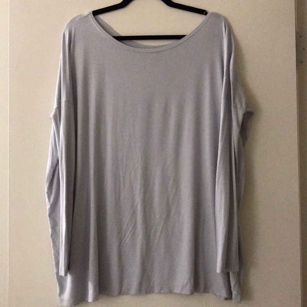 Light grey piko top